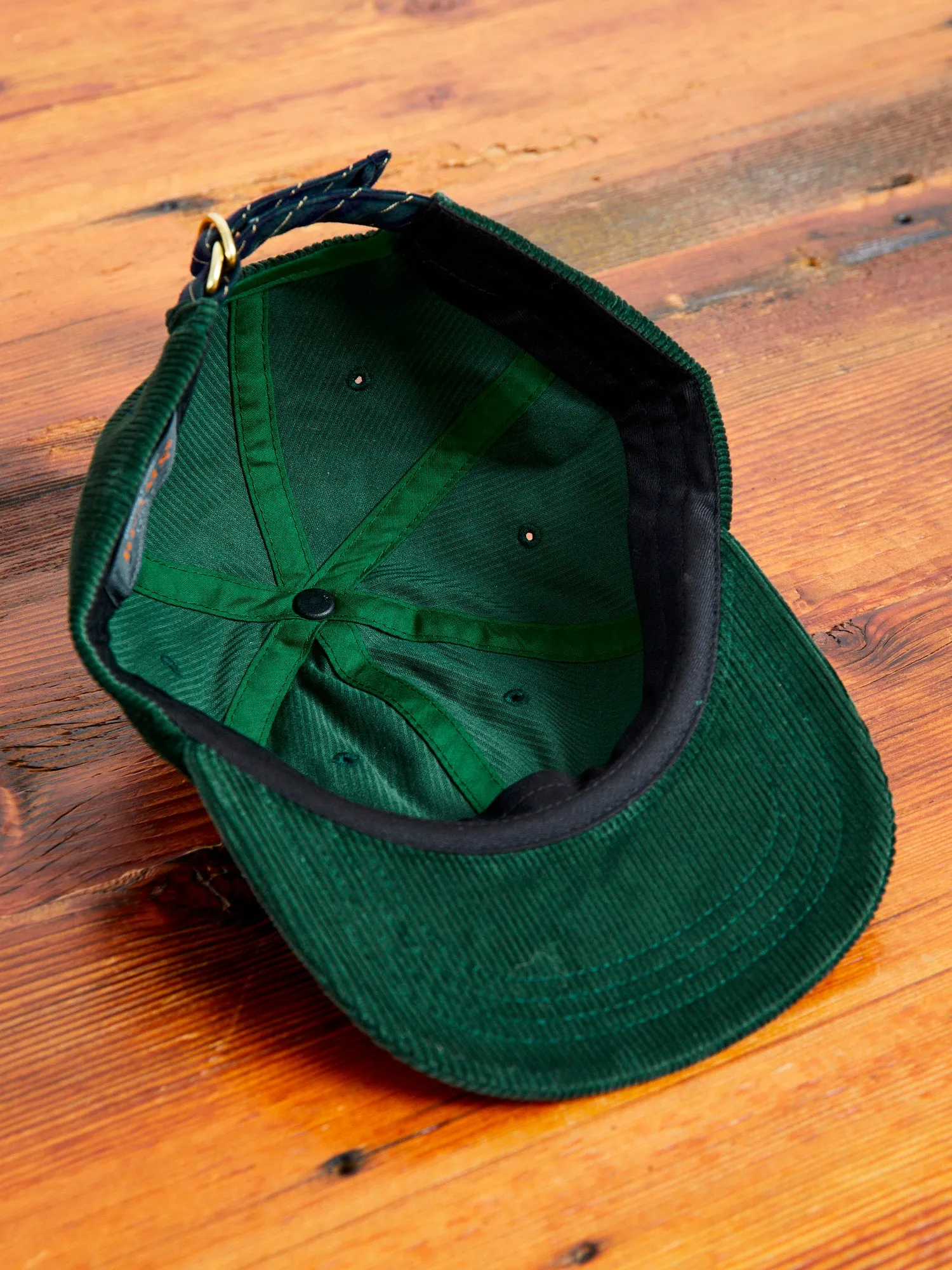 6-Panel Corduroy Cap in Green