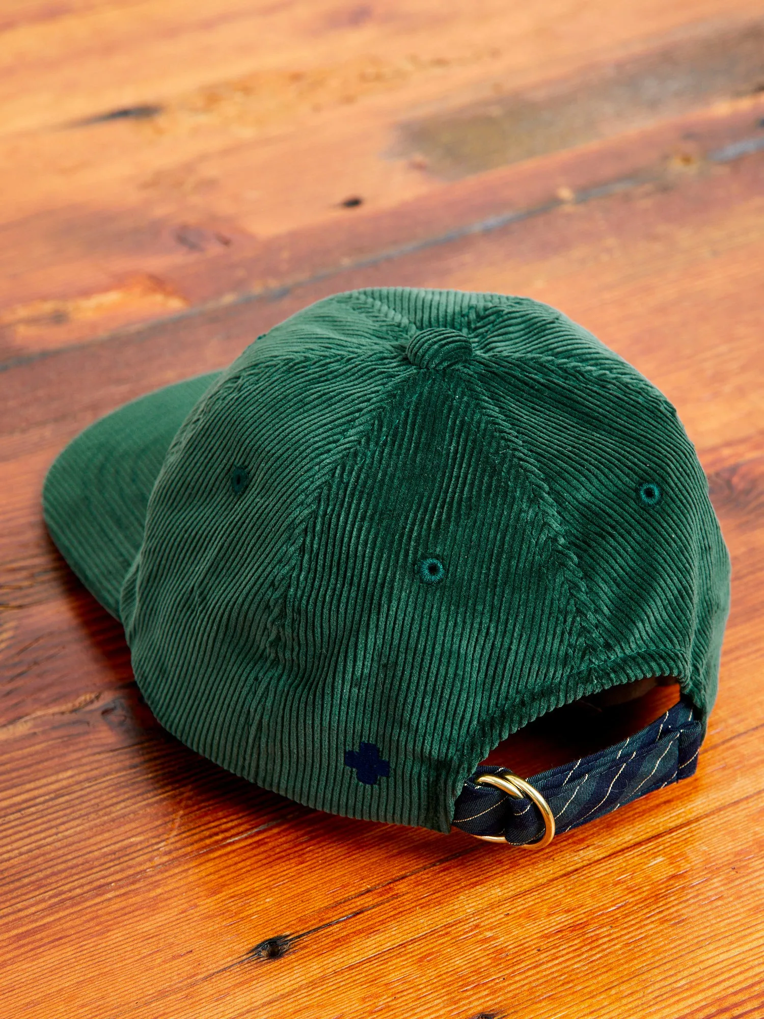 6-Panel Corduroy Cap in Green