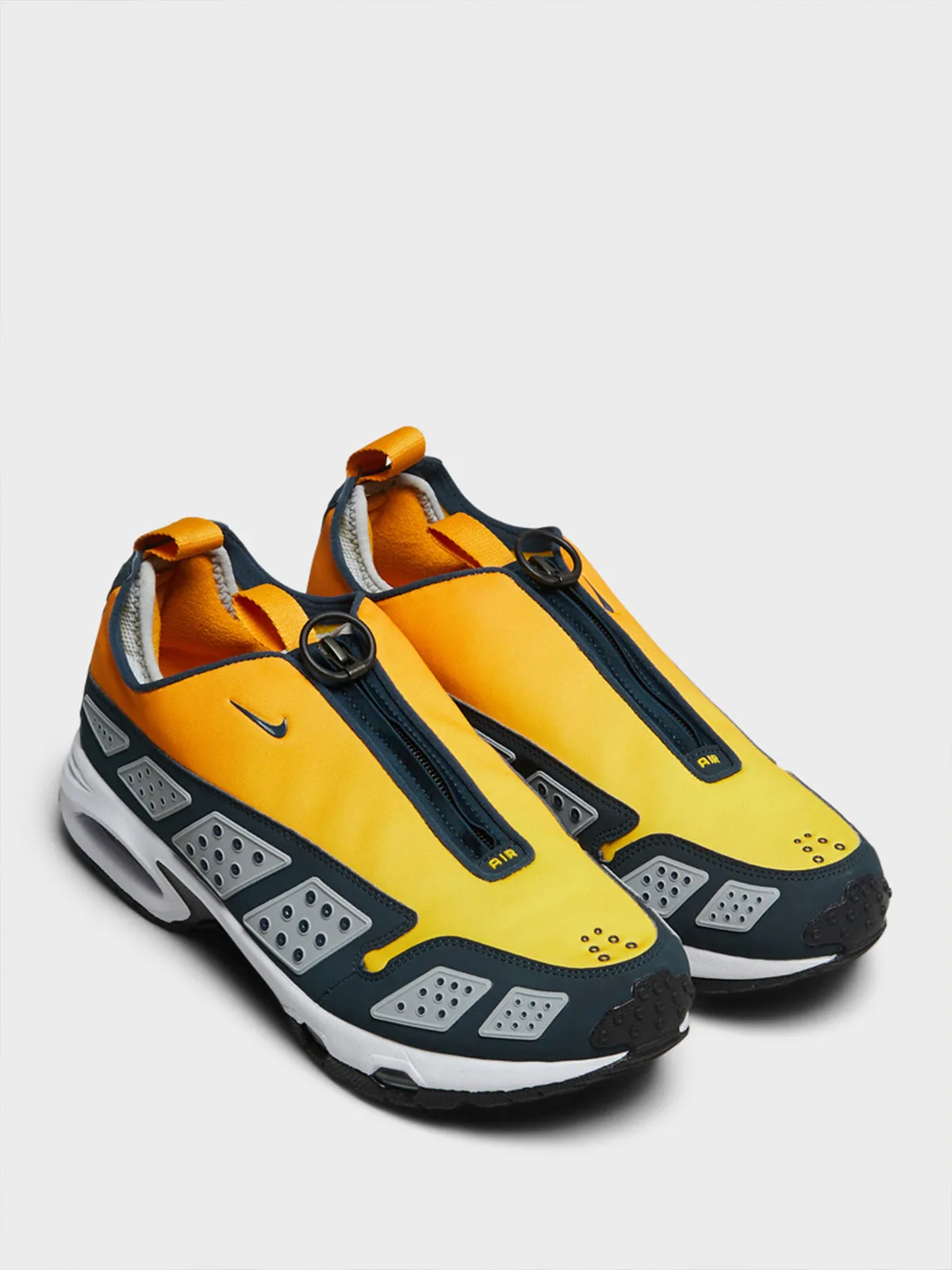 Air Max SNDR Sneakers in Canyon Gold, Deep Ocean-Lt Smoke Grey, Speed Yellow and White