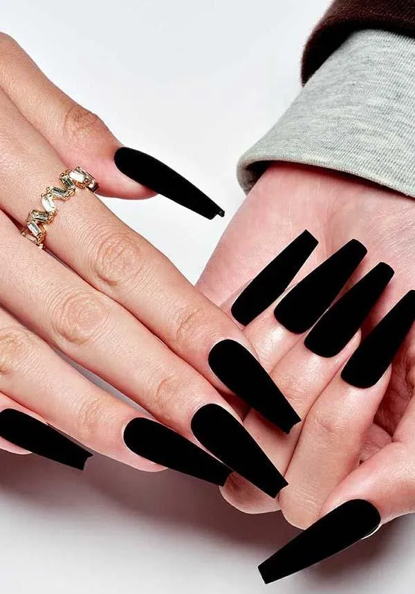 Black Matte [Long Coffin] | PRESS ON NAILS