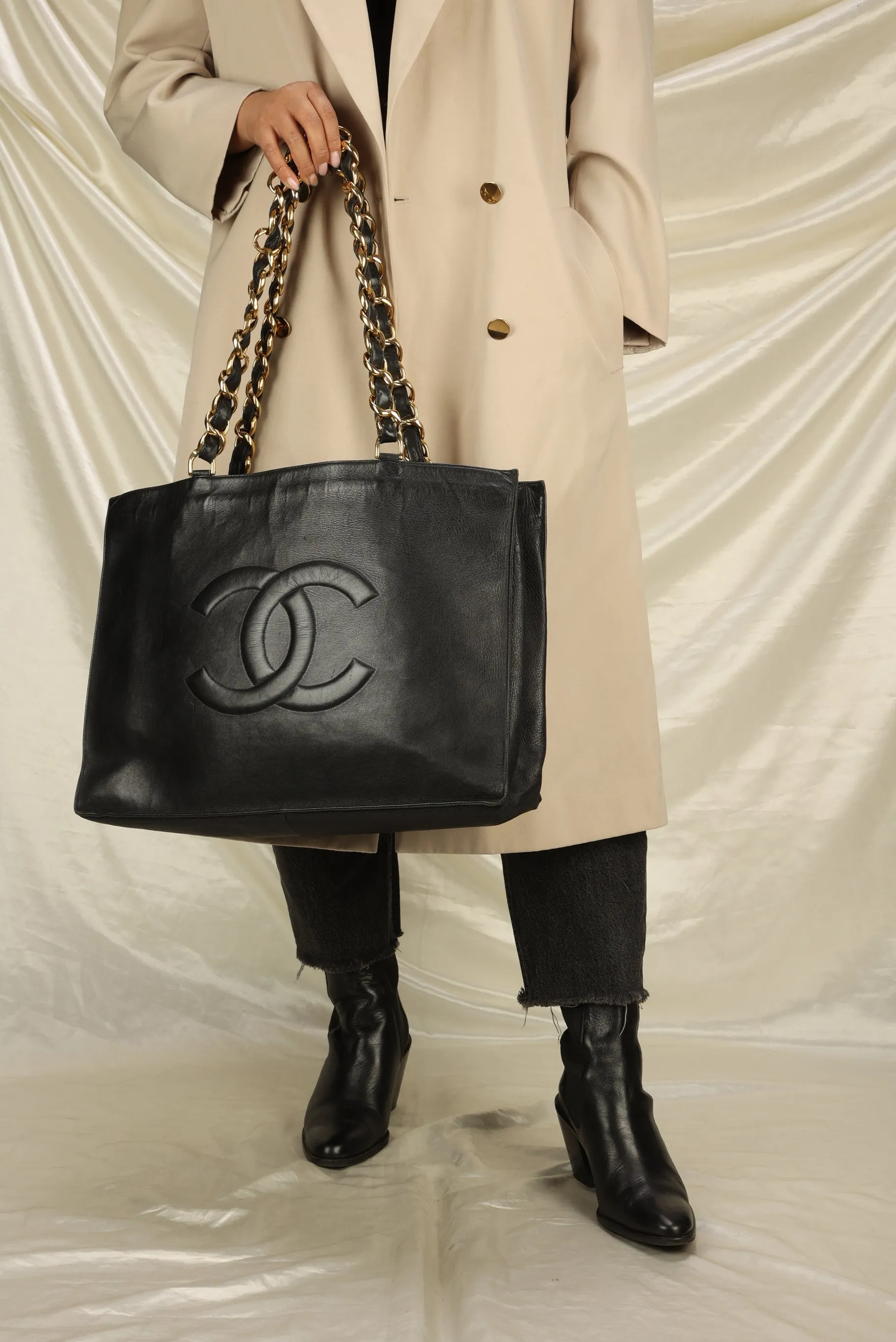 Chanel Calfskin Timeless Chunky Chain Tote