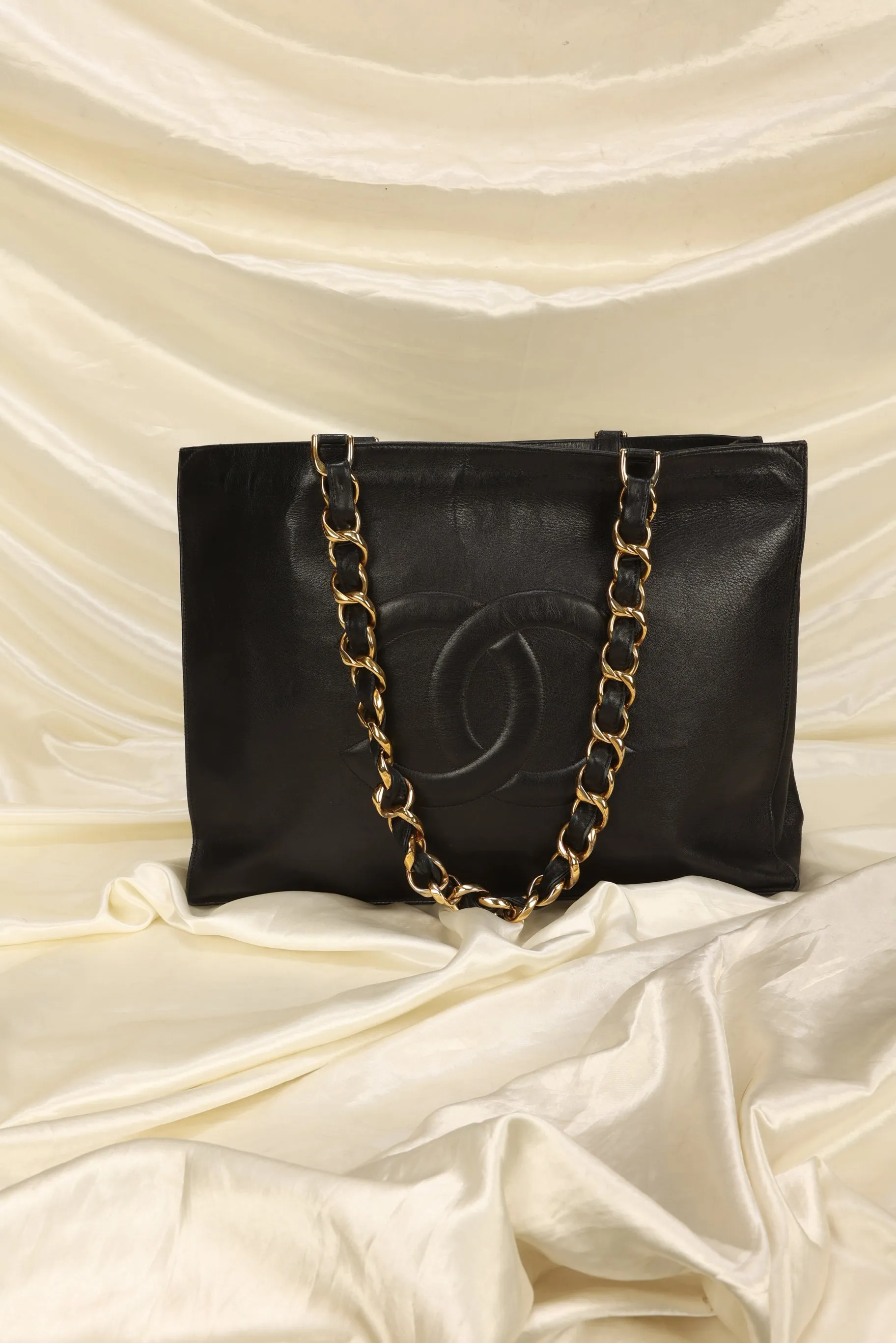 Chanel Calfskin Timeless Chunky Chain Tote