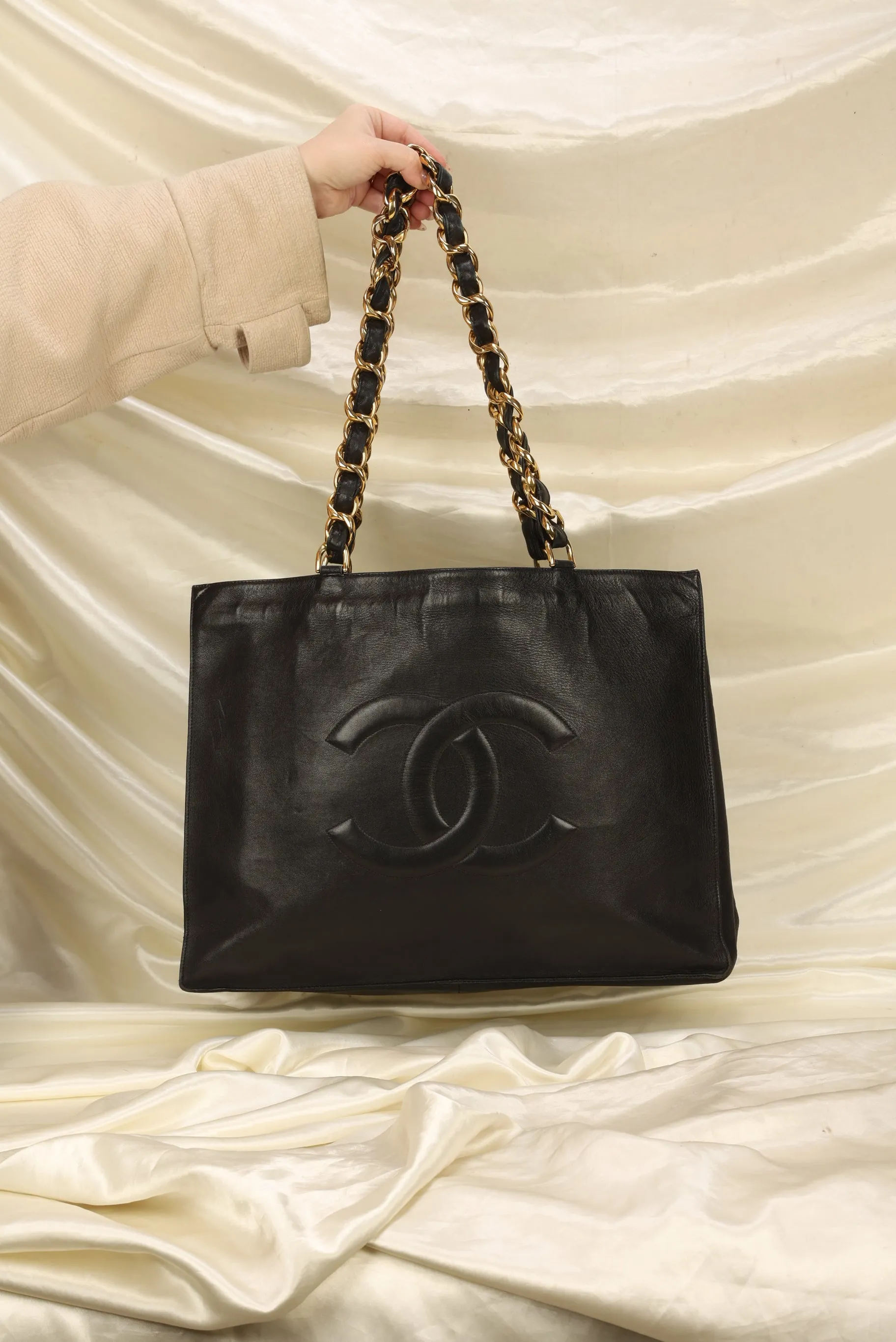 Chanel Calfskin Timeless Chunky Chain Tote