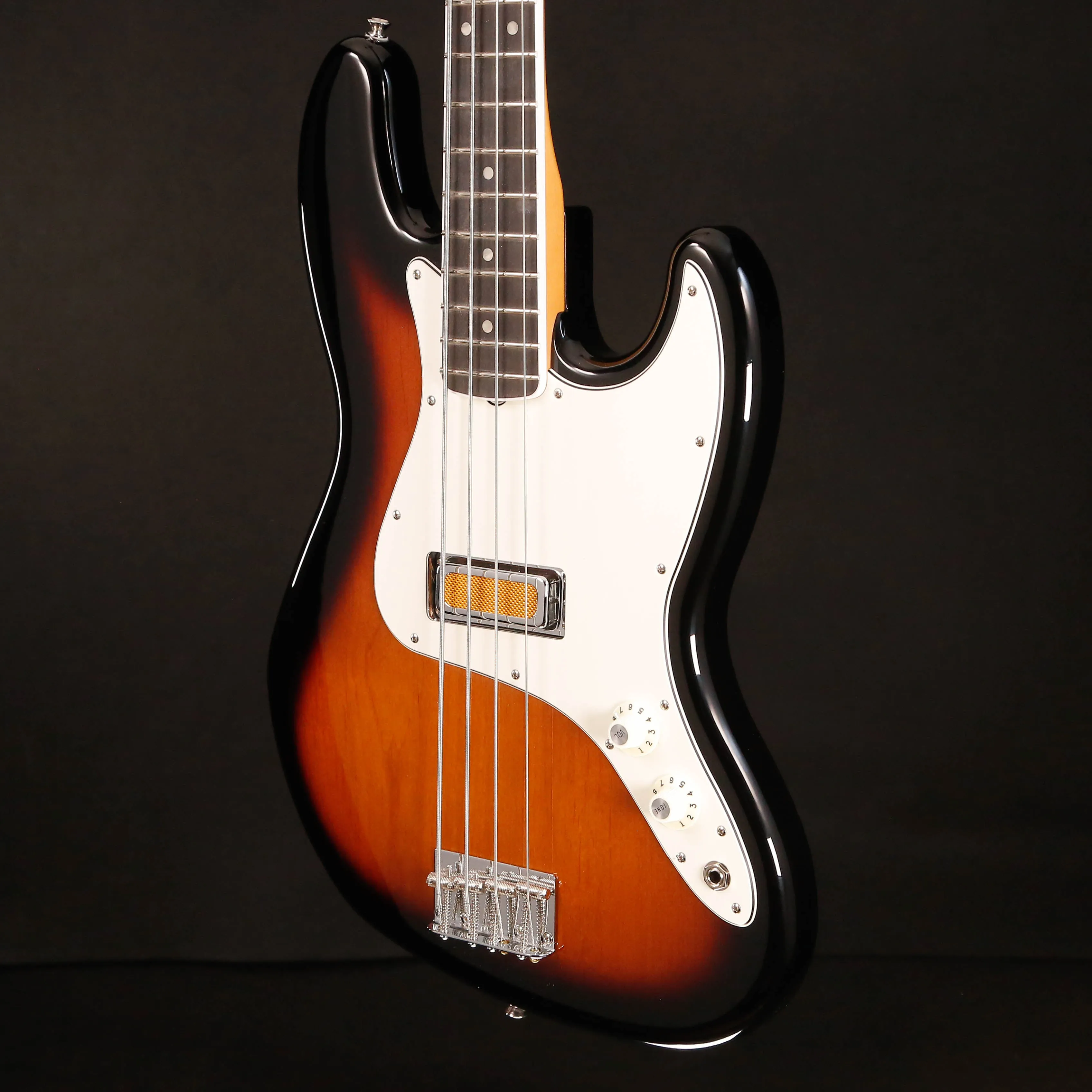 Fender Gold Foil Jazz Bass 4-string Bass, 2-Color Sunburst 9lbs 8.9oz