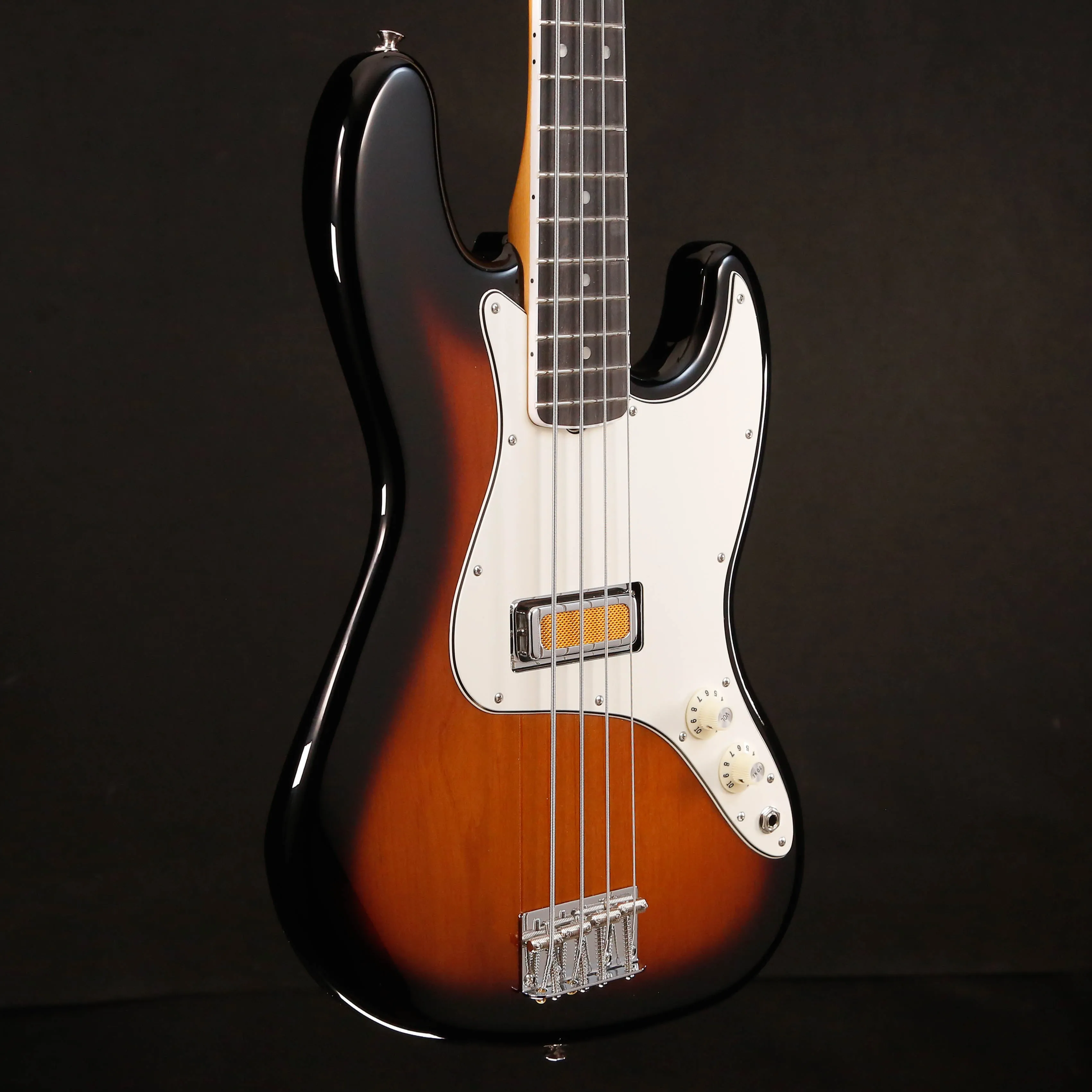 Fender Gold Foil Jazz Bass 4-string Bass, 2-Color Sunburst 9lbs 8.9oz