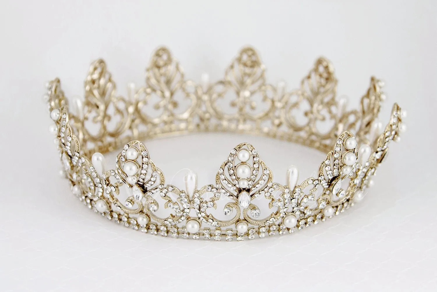 Full Circle Wedding Crown with Teardrop Pearls