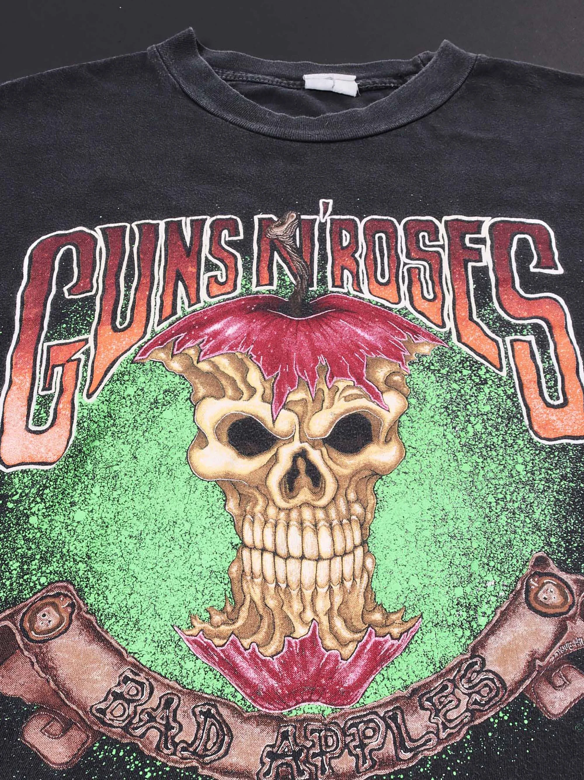 Guns N Roses 1992 Bad Apples 1991-93 Tour T-Shirt Size Small/Medium