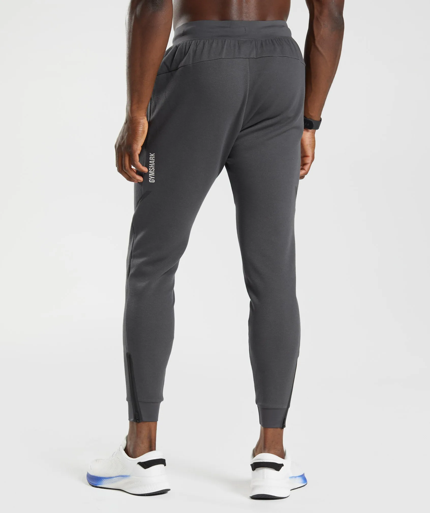 Gymshark Apex Technical Joggers - Silhouette Grey