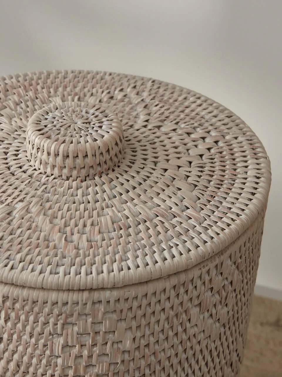 Lavan White Rattan Lidded Waste Paper Basket