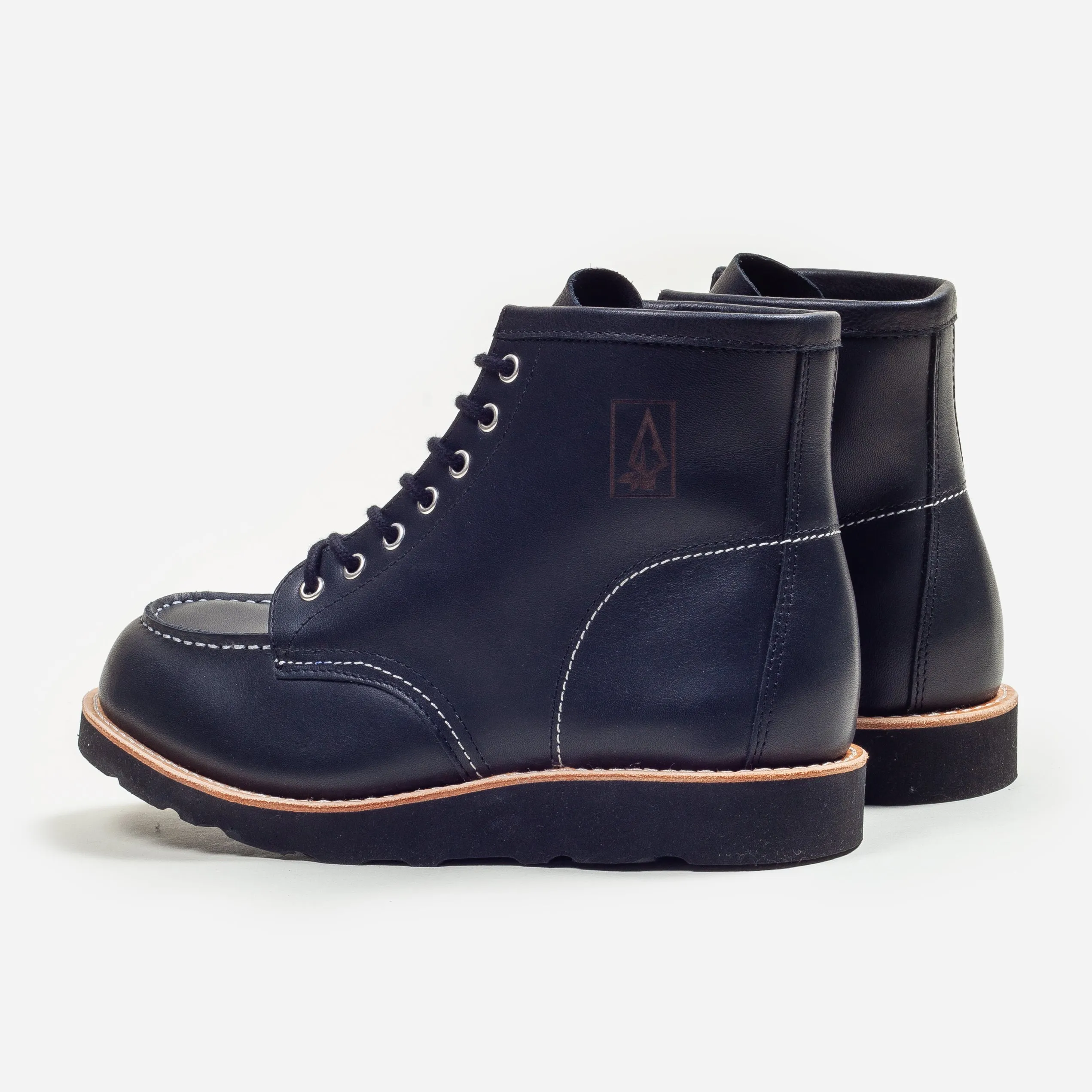 MAINE LEATHER MOC TOE BOOT - BLACK