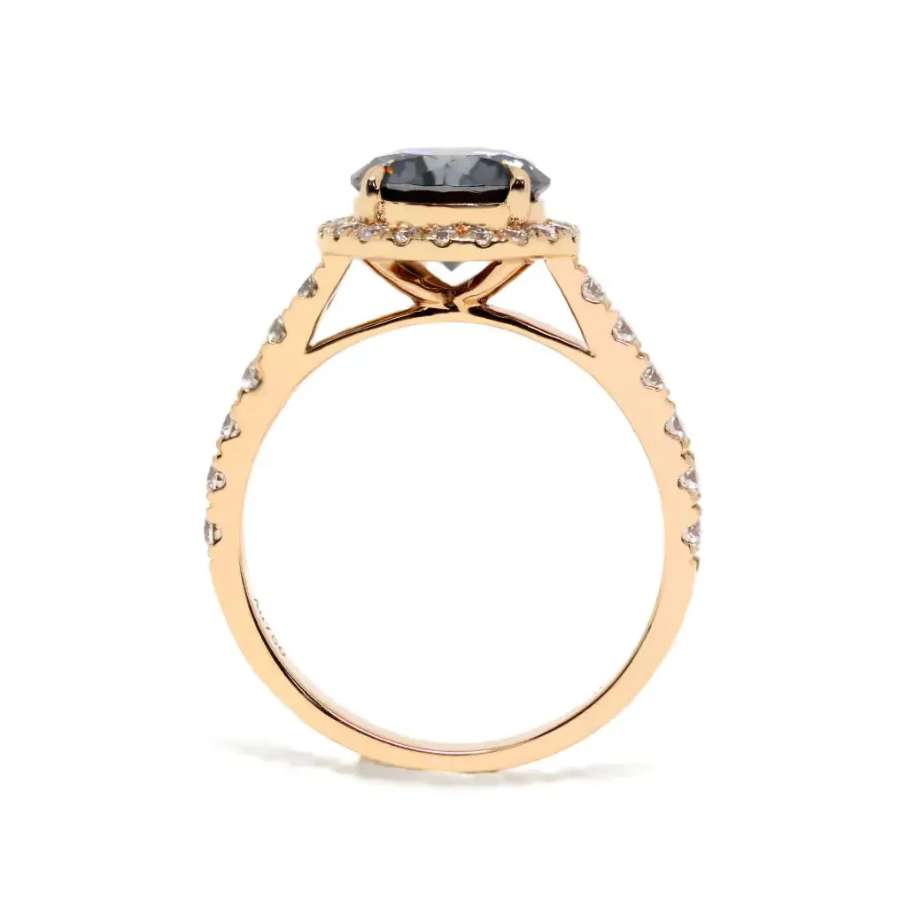 Mera Moissanite RIng in 18K gold