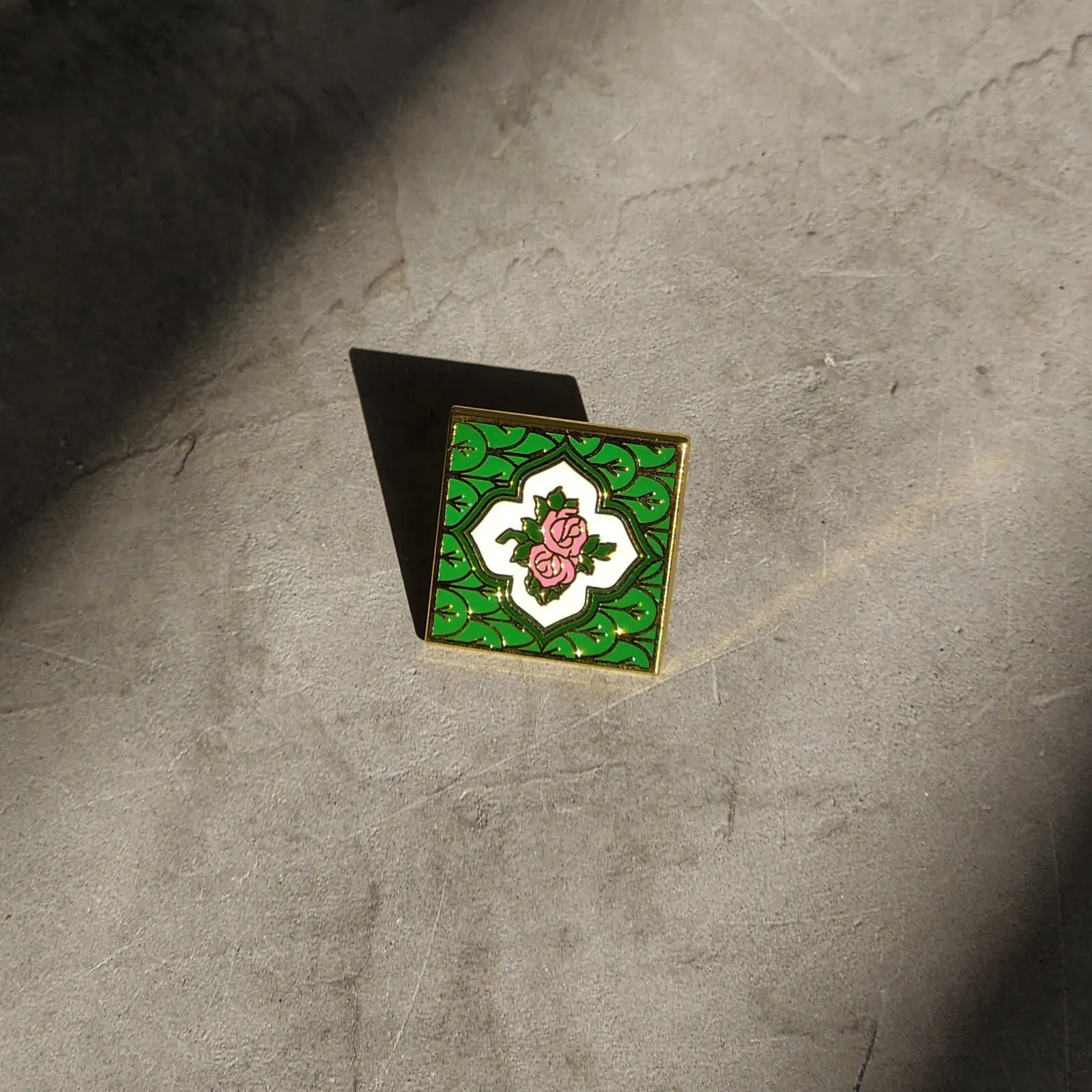 Peranakan Tile Enamel Pin Green Rose