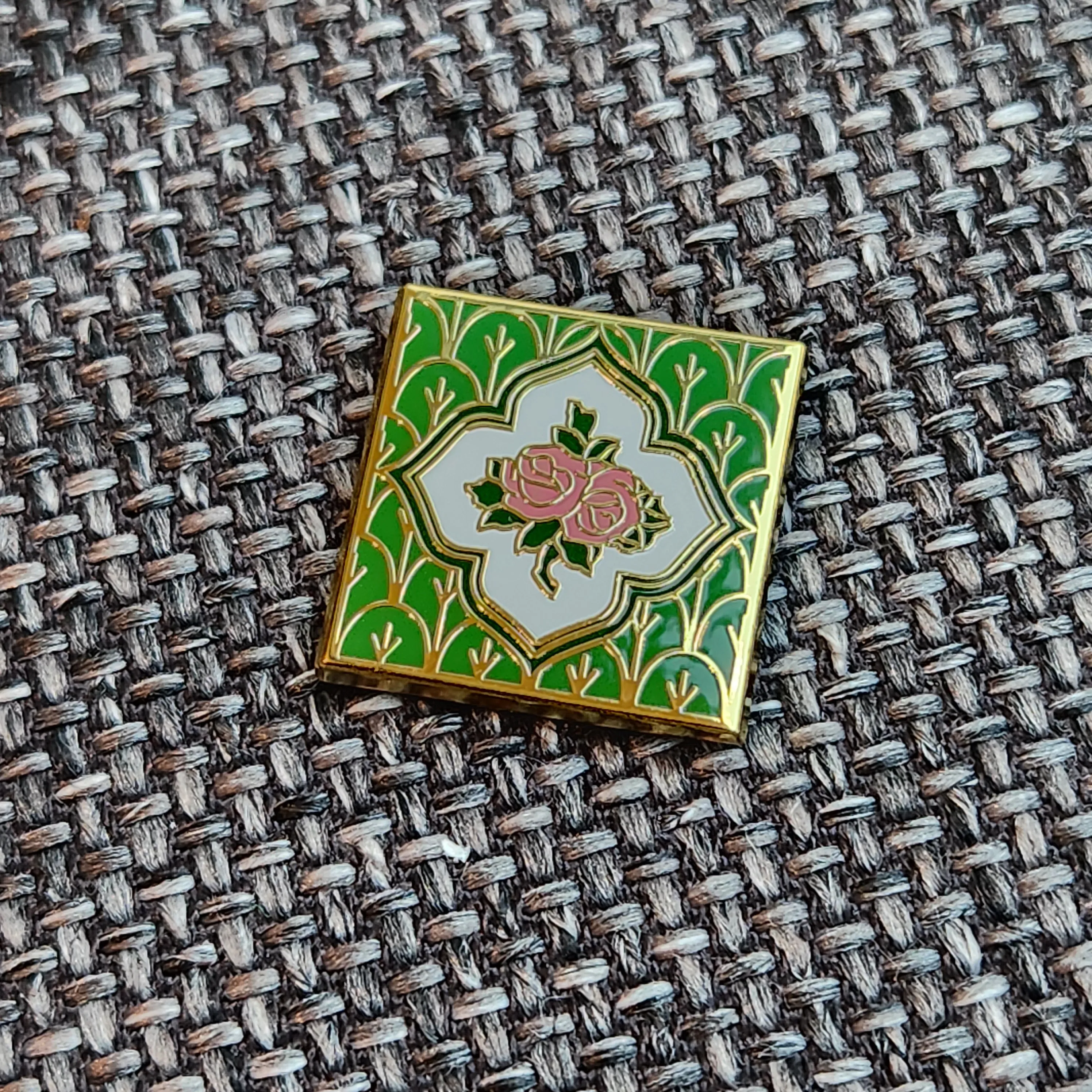 Peranakan Tile Enamel Pin Green Rose