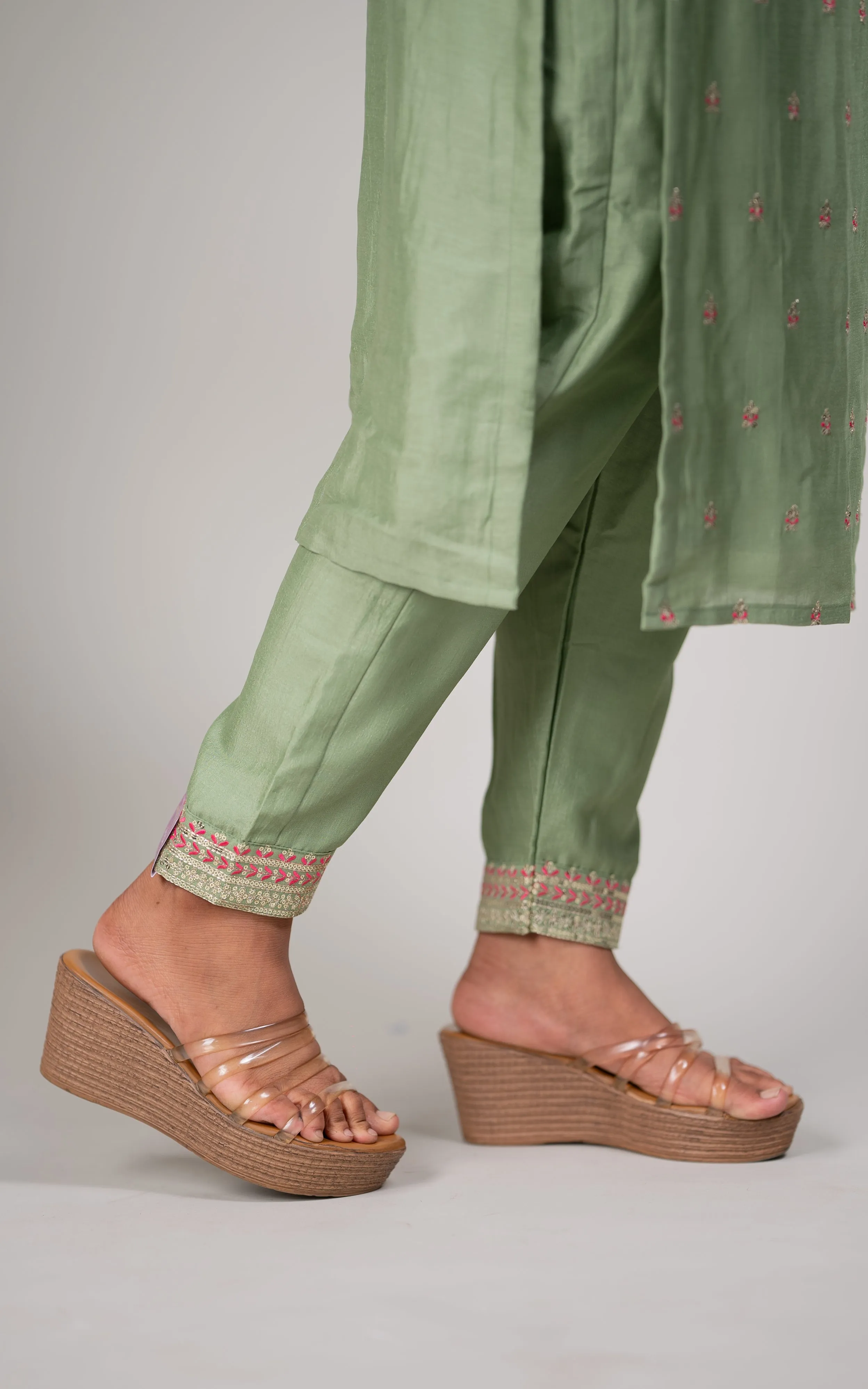 Pradhusha Green (Kurti Pant Dupatta)