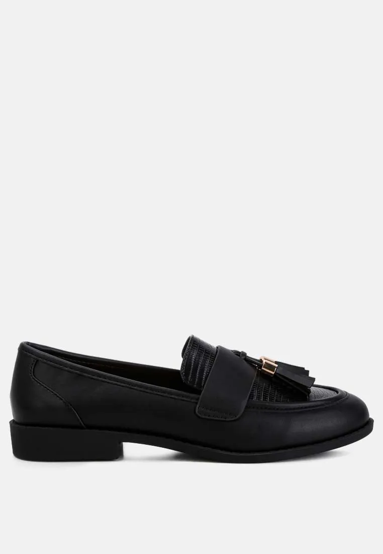 Tassels Detail Loafers By Ruw