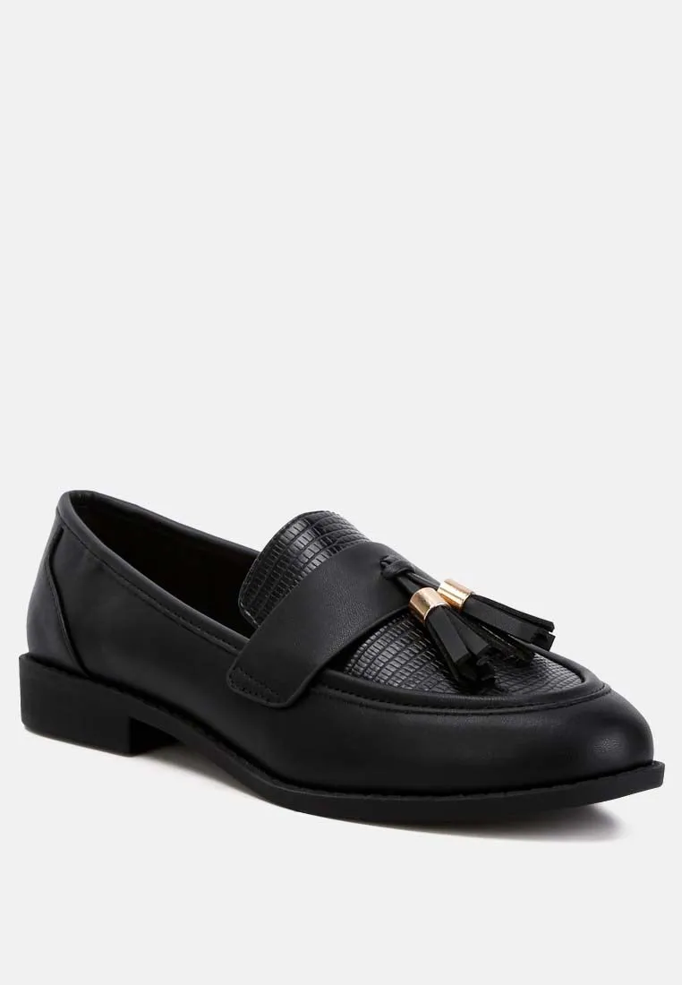 Tassels Detail Loafers By Ruw