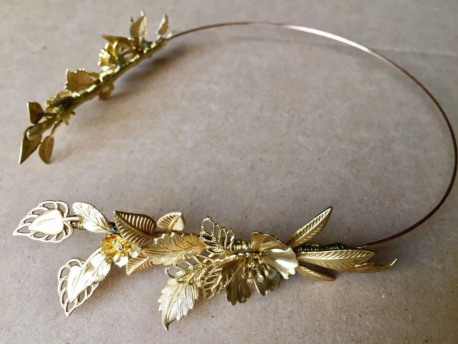 The FLORA Roman Headband