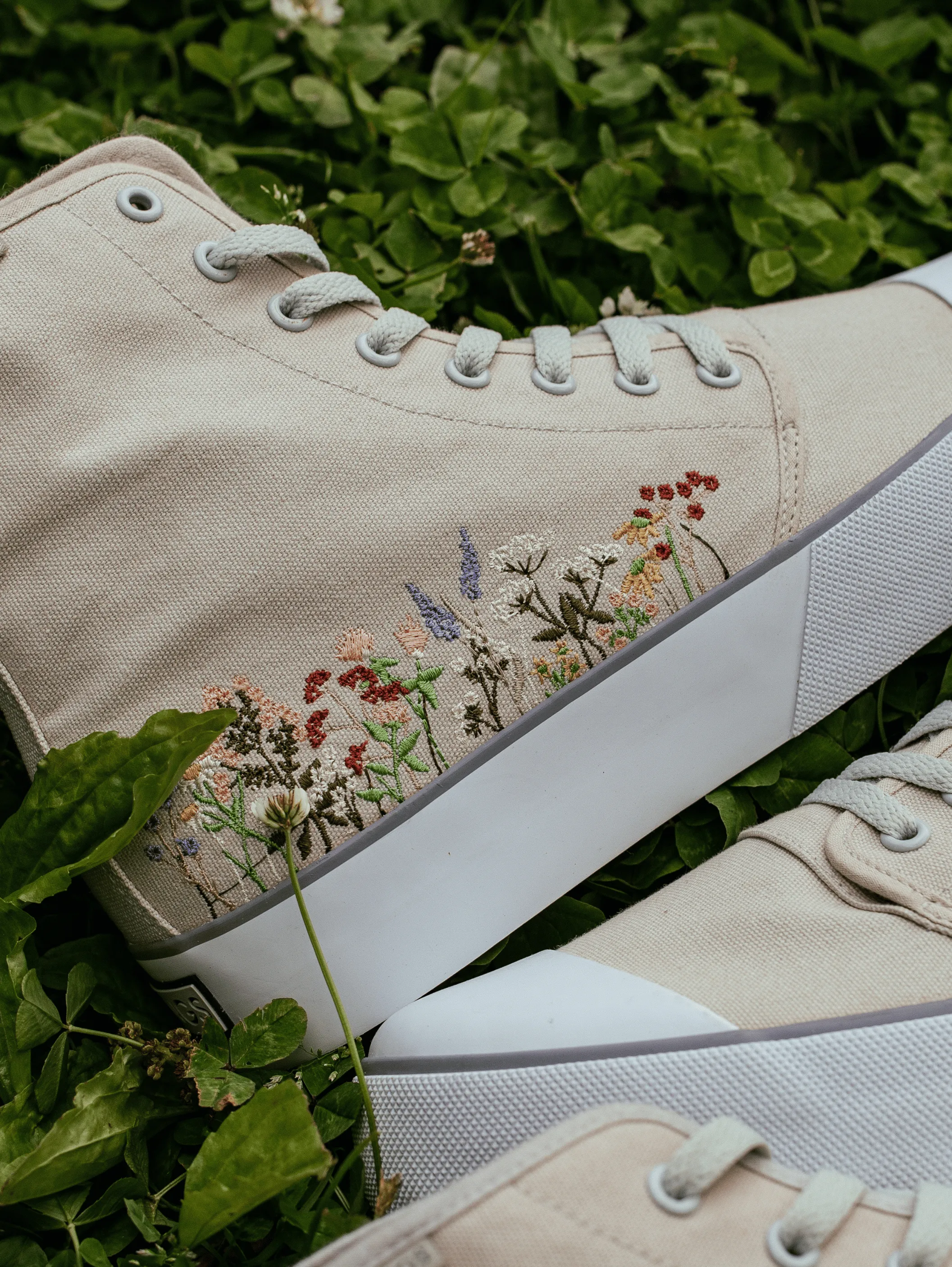 Wildflower Wanderer Platform High Top