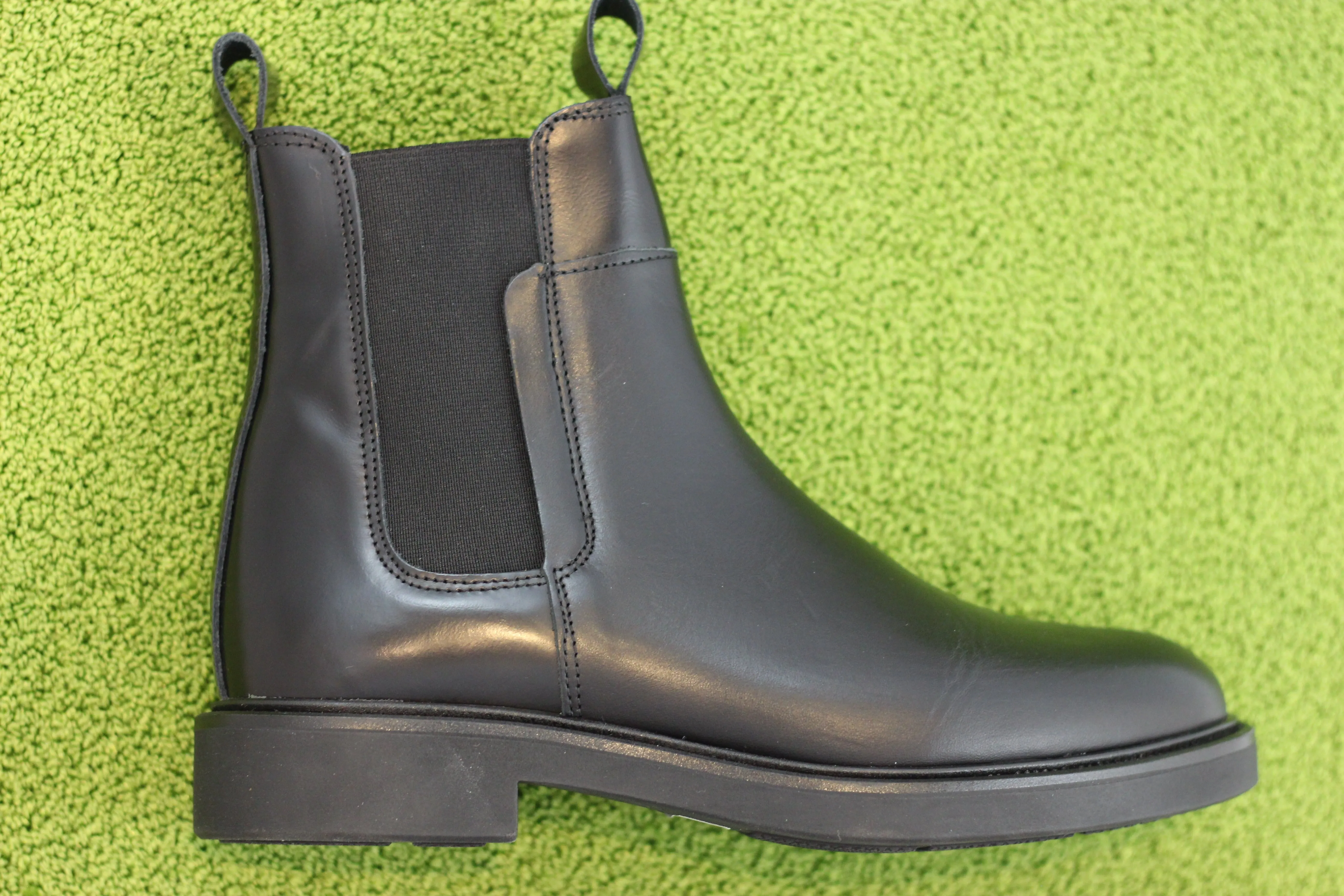 Womens Thyra Chelsea Boot - Black Leather